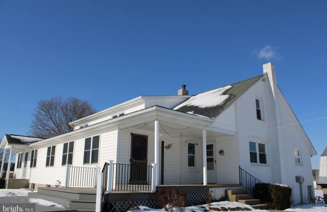 5891 MEADVILLE Road photos photos