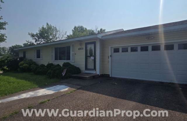 Available now! Spacious Brooklyn Center Home photos photos