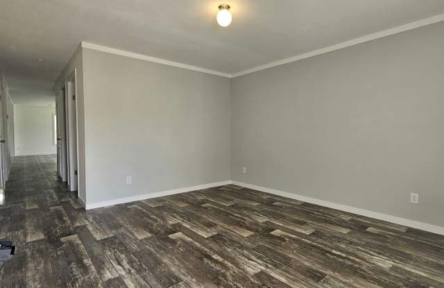 6691 Hidden Oaks Dr Gallery 2