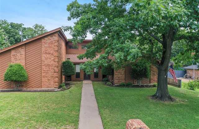 4025 Crescent Valley Circle - 4025 Crescent Valley Cir, Denison, TX 75020