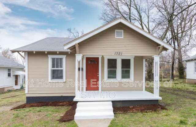 1321 W Elm - 1321 West Elm Street, Springfield, MO 65806