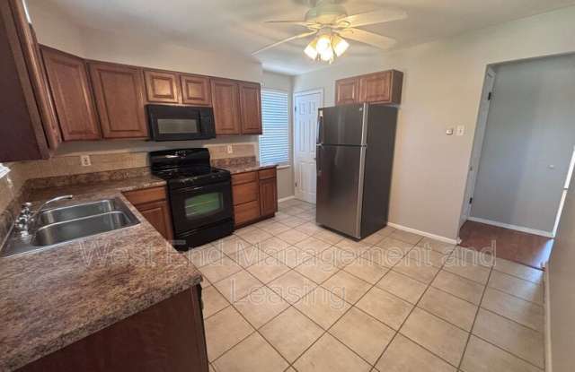 6411 Clifton Hills Dr Gallery 3