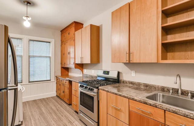 526 8th Avenue SE - 526 8th Street Southeast, Minneapolis, MN 55414