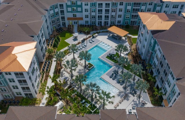 Essex Luxe Apartments Gallery 2