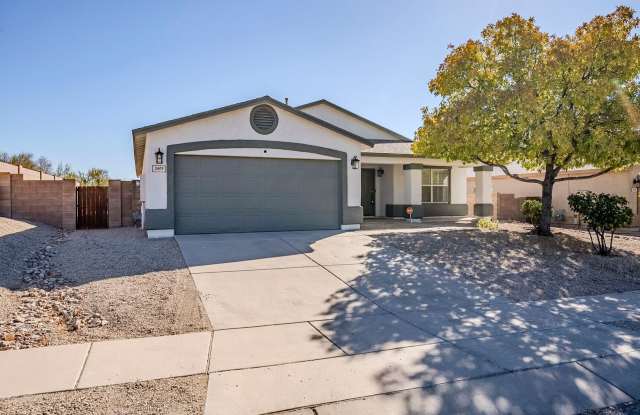 Bright  Spacious 3-Bed Oasis with Pool in Tucson Mountain Sanctuary photos photos
