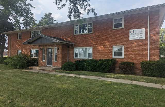 1702 West Anthony Drive - 4 photos photos