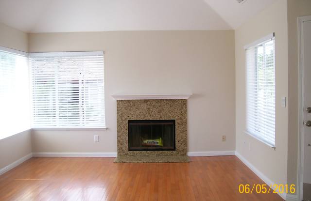 383 Green Ridge Dr Gallery 4