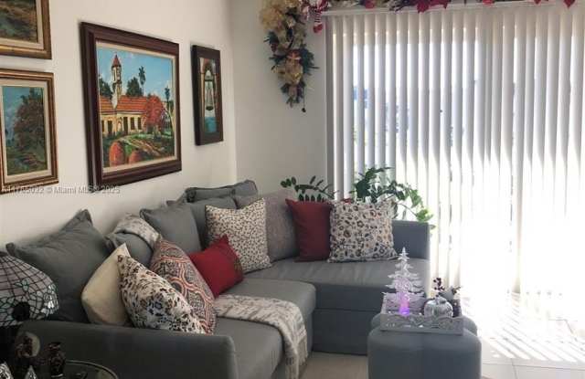 7722 Camino Real photos photos