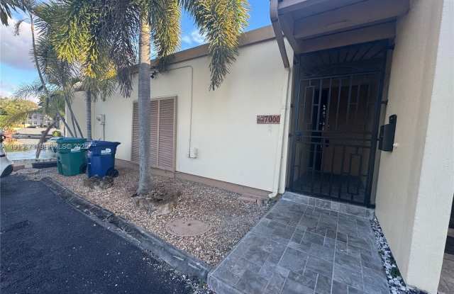 7000 Crown Gate Ct photos photos