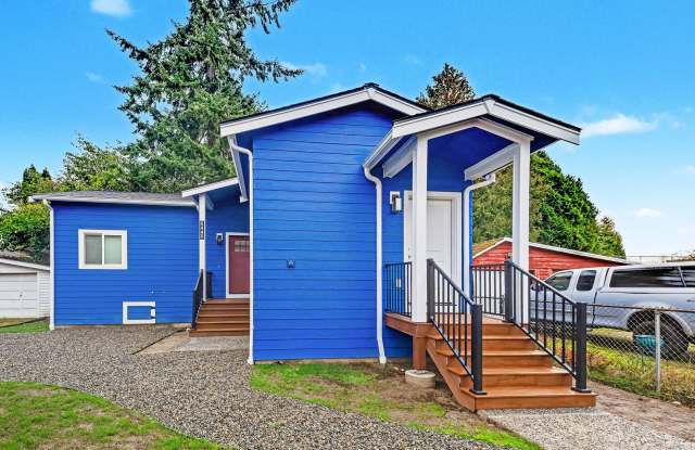 Brand New Home in Prime West Seattle Location - $3,500 photos photos