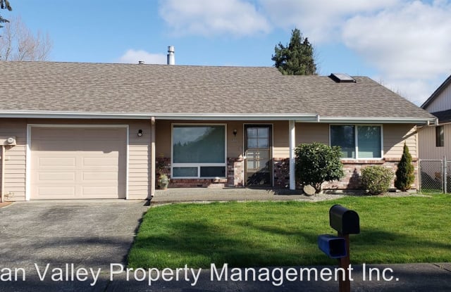 14823 74th St Ct E - 14823 74th Street Court East, Sumner, WA 98390