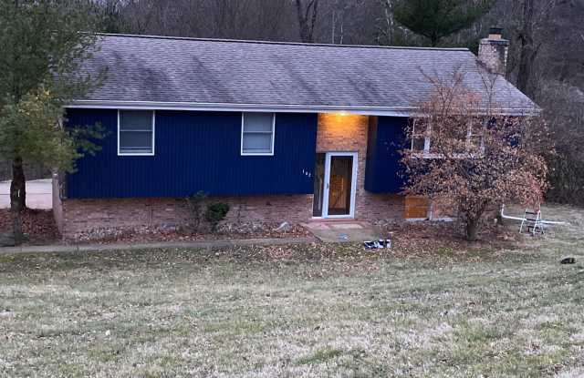 *****Huge 4 bedroom, 3 full bath home FOR RENT July 1st in Canonsburg!***** photos photos
