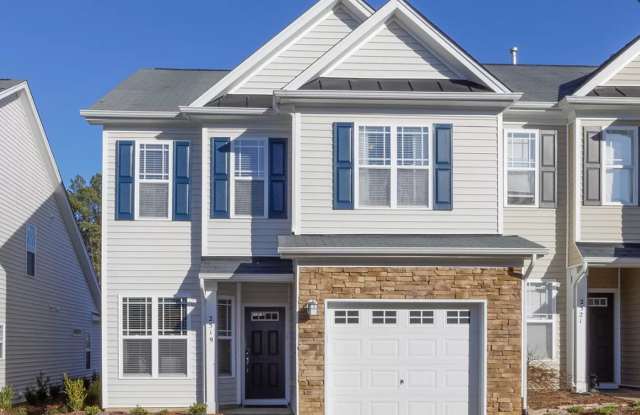 Charming 3BD, 2.5BA Raleigh Townhome with Attached 1-Car Garage and Bonus HOA Amenities photos photos