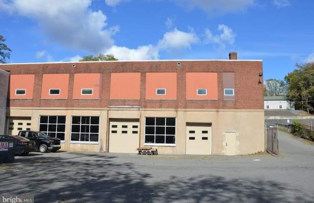 1265 LAUREL Boulevard photos photos
