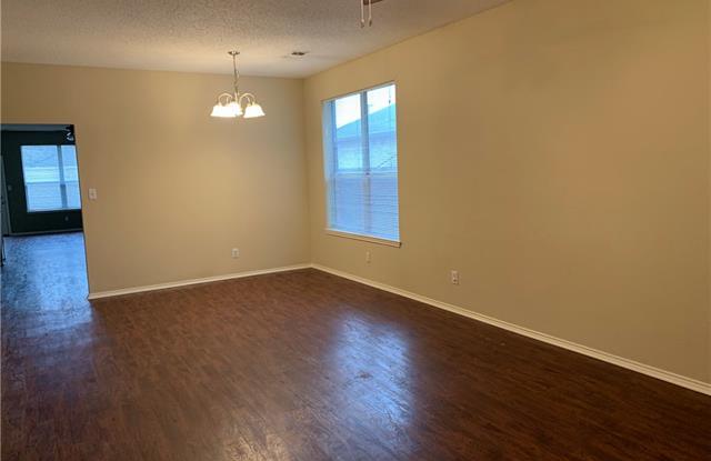 2417 Wildwood Lane Gallery 4