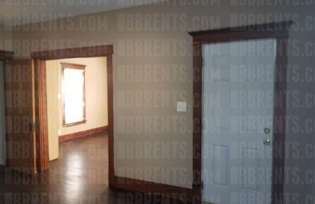 615 Wilson Street, Gallery 3