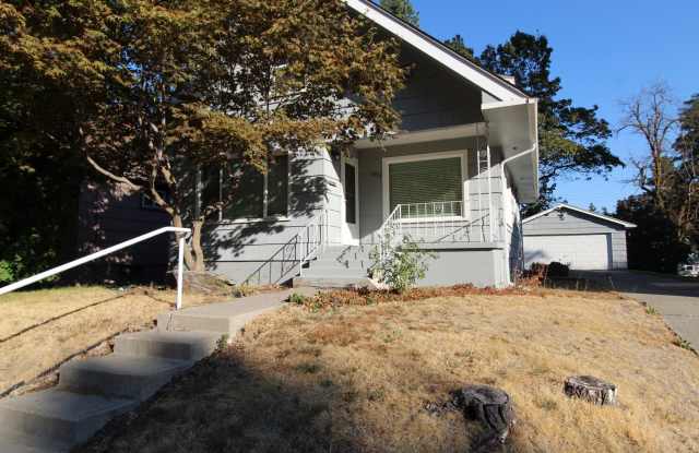 2913 E 15th Ave Spokane WA 99223 photos photos