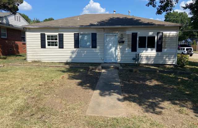 3147 S Louisville Ave photos photos