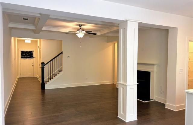 5336 Brooklands Drive Gallery 3