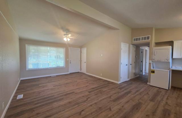 Beautifully Remodeled 3-Bedroom Home in Westwood! Gallery 4