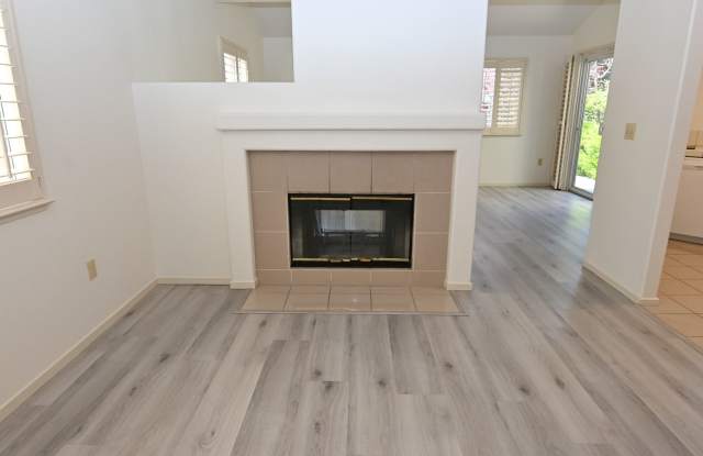 3 bed 2.5 bath 2 story home in gated community! This is a pet-friendly home! 1105 Vista Pointe Circle San Ramon Gallery 1