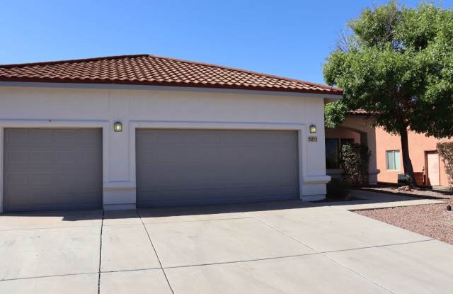 Spacious floor plan in Mesa Verde Subdivision - 5211 Kylene Place, Sierra Vista, AZ 85635