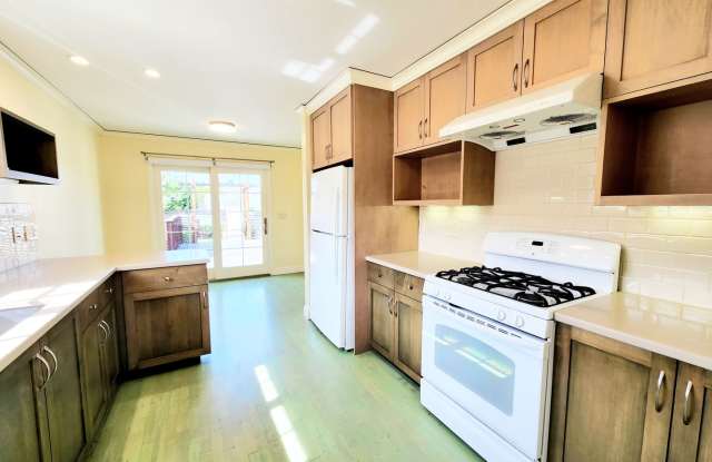 Lovely 2 bedroom house in San Mateo - 522 South Grant Street, San Mateo, CA 94402