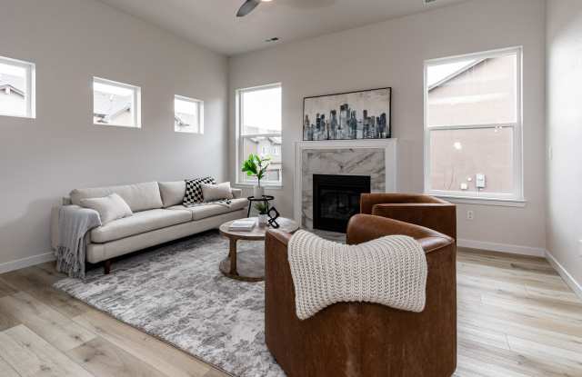 Gorgeous Views End Unit 3 Bed Townhome next to open space with views of Mountain Shadows Gallery 3