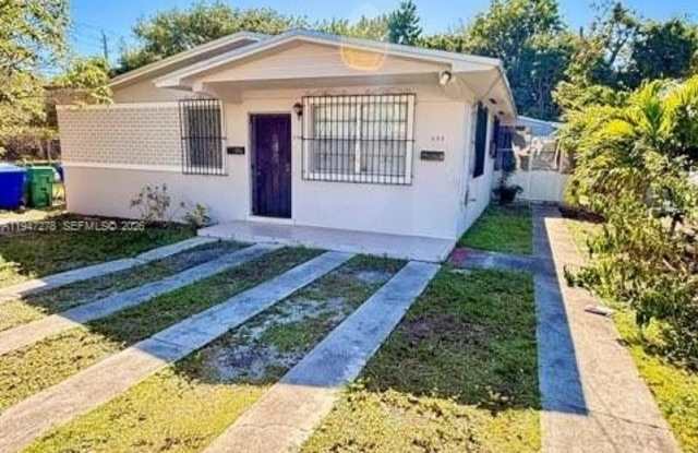 220 NW 51st St photos photos