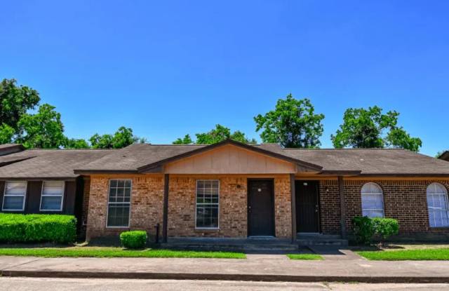 20598 Pine Island Rd. Gallery 3