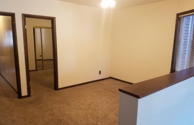 2448 N Sheffield Ave # 1 - 2448 North Sheffield Avenue, Chicago, IL 60614