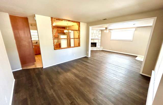*COMING SOON* Cozy & Convenient – 3 Bedroom Home Near Shopping & Highways! Gallery 4