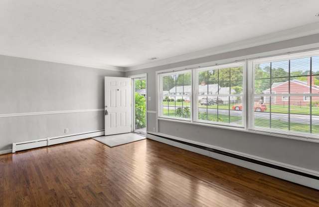 Charming Renovated 3-Bedroom Home in Riverside Near CNU & Mariner’s Museum Gallery 3
