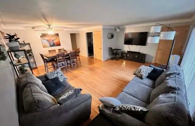 1725 Brookview Blvd photos photos