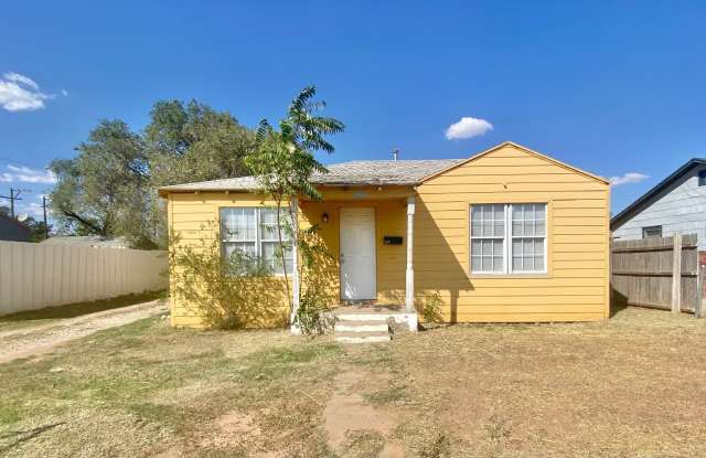 Coming soon 3 bed 2 bath near Clapp Park photos photos