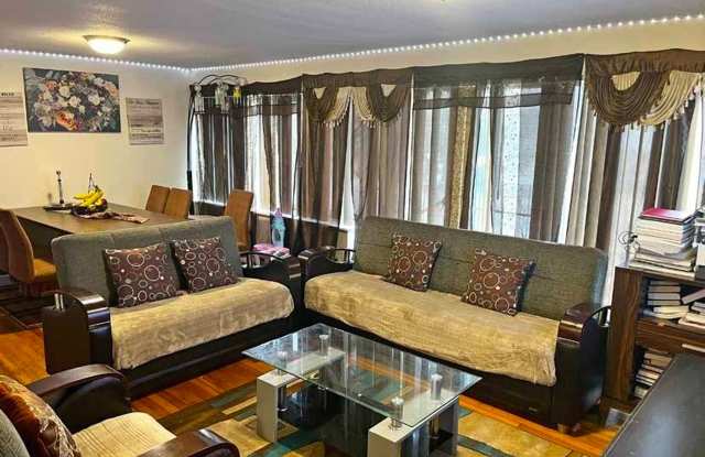 Luxurious 2 Bedroom - Overlooking Downtown Melrose photos photos