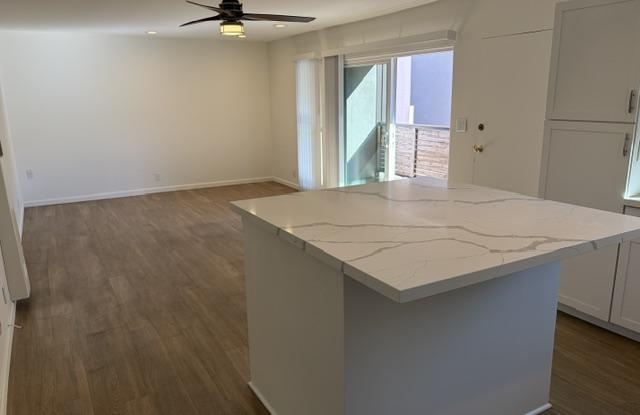 605 Illinois Ct Gallery 3