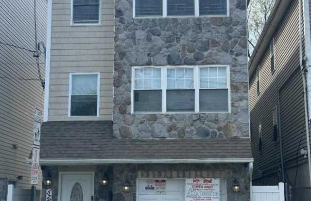 578 E 23Rd St photos photos