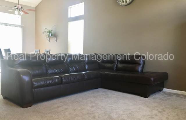 5609 East Prescott Avenue Gallery 3