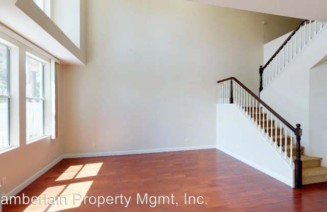6815 Adolphia Dr Gallery 4