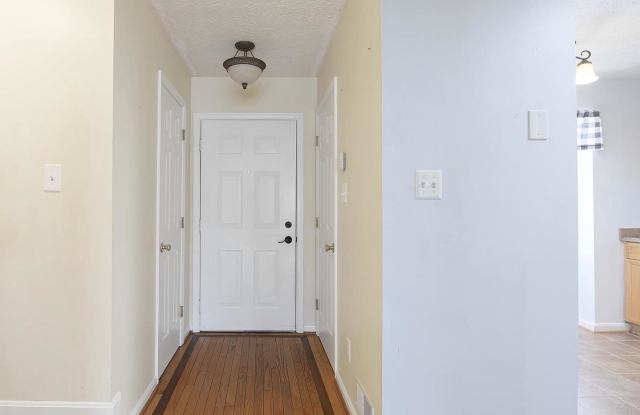 552 DOEFIELD CT Gallery 3