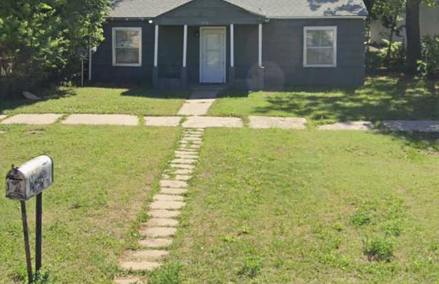 2 Bedroom, 1 Bathroom House photos photos