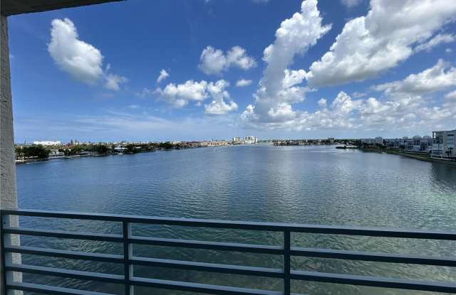 7922 SAILBOAT KEY Boulevard S Gallery 1