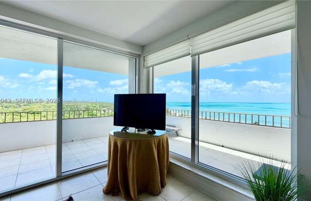 177 Ocean Lane Dr Gallery 2
