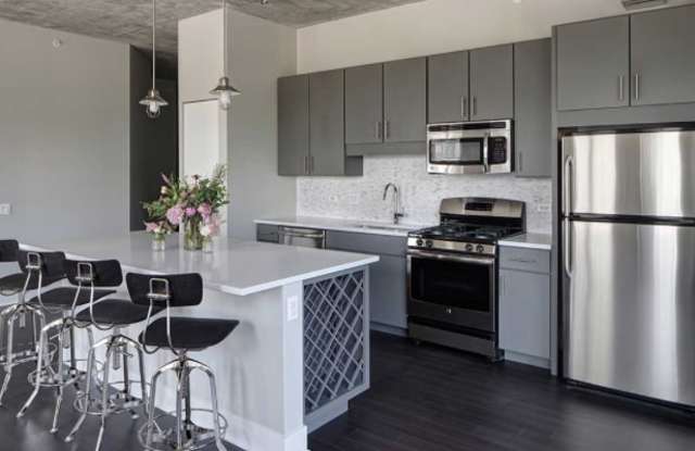 547 South Clark photos photos