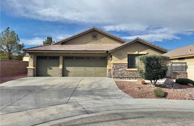 5805 Hawkeye Bell Street photos photos