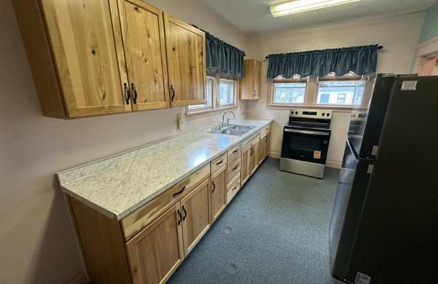 Spacious 3 Bedroom 1.5 Bath Two-Story Home Gallery 3