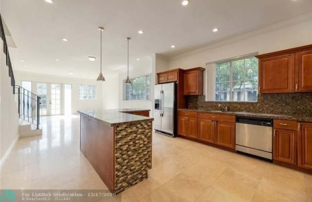 606 SW 16TH COURT - 606 Southwest 16th Court, Fort Lauderdale, FL 33315