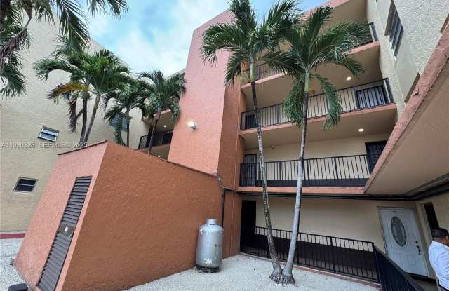 677 SW 9th Ave photos photos