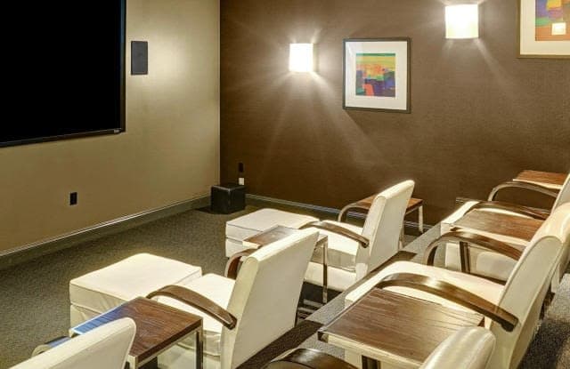 1900 And 1920 Frontage Road Unit D13 Gallery 2